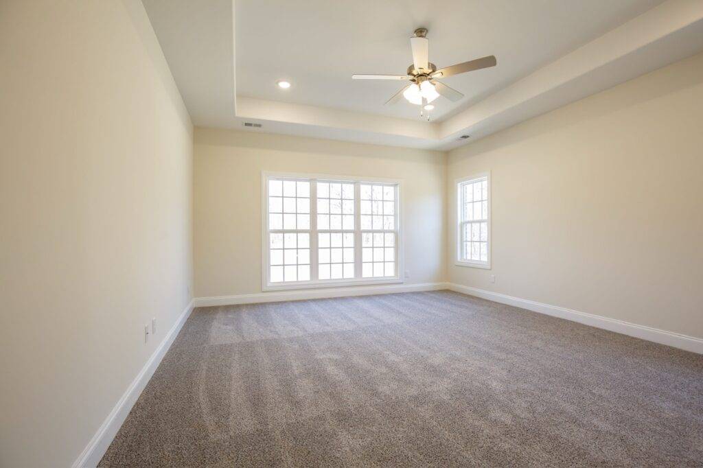 bedroom carpet floor
